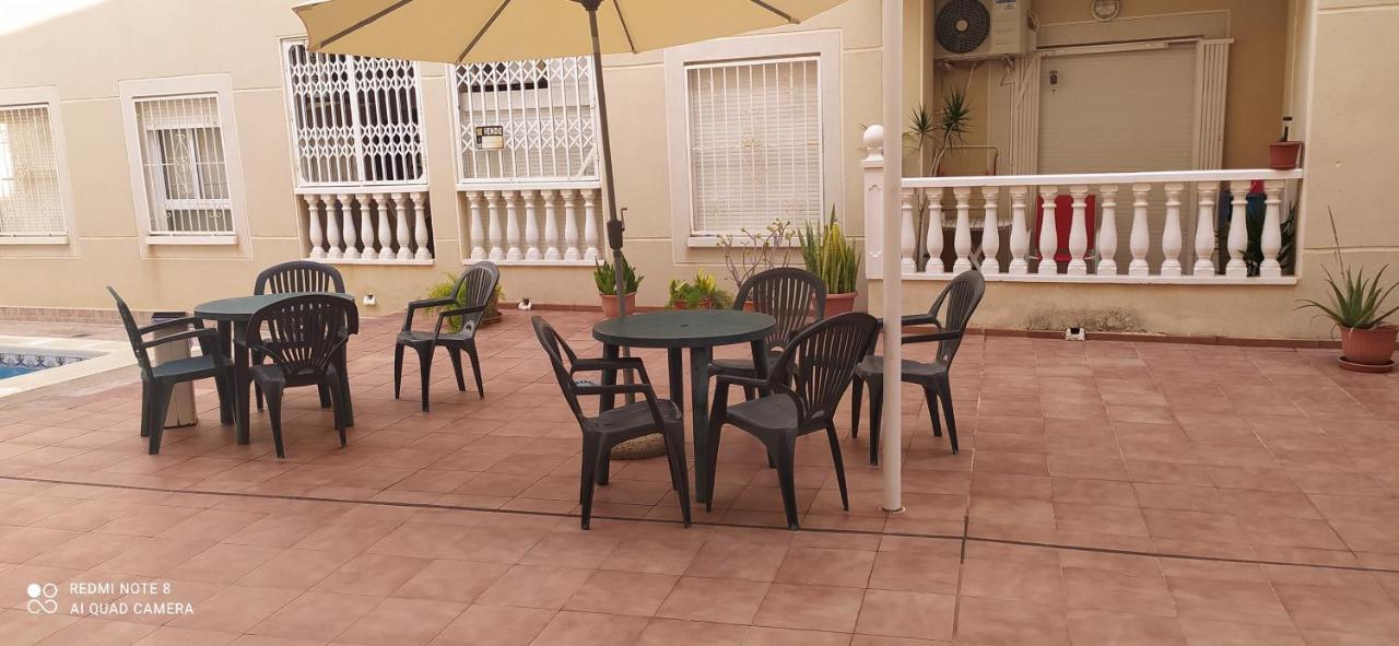 Estudio Wifi Bano 1 Sofa Cama Doble Piscina Playa 100Mts Torrevieja Ngoại thất bức ảnh